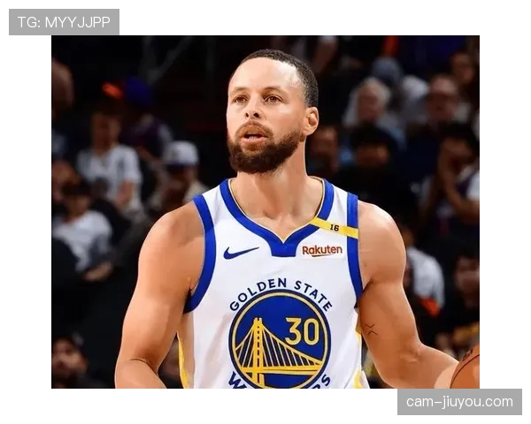 斯蒂芬-库里刷新自己保持的单月三分命中数纪录